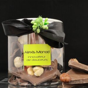 Boite de chocolat concassé lait aux noisettes entières
